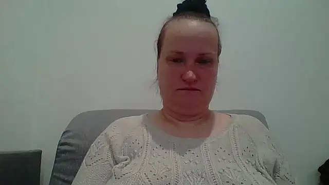 Snapshot of _squirty_cum_lady_ chatting on October 9, 2:53 am squirty cum lady online show from October 9, 2:53 am