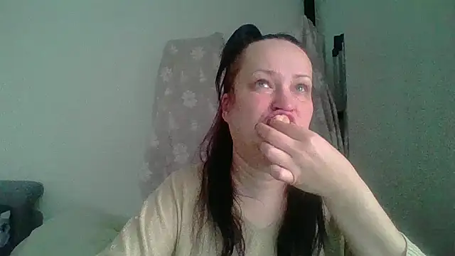 Snapshot of _squirty_cum_lady_ chatting on November 13, 8:02 am squirty cum lady online show from November 13, 8:02 am