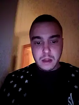 Snapshot of franat chatting on January 6, 2:26 am franat online show from January 6, 2:26 am