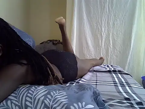 skinnysexynaughty online show from June 13, 10:24 am