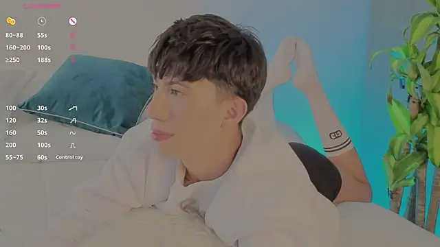 Snapshot of FabianPriince chatting on November 9, 7:34 pm FabianPriince online show from November 9, 7:34 pm