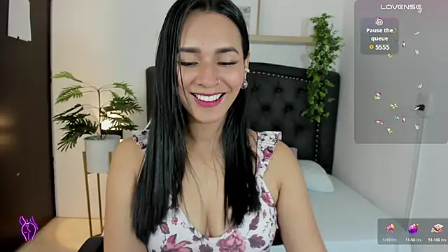 Snapshot of abril_71 chatting on January 26, 2:35 am abril 71 online show from January 26, 2:35 am