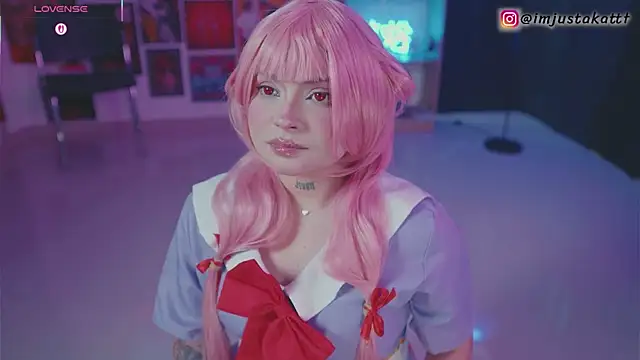 sensualkattt online show from October 26, 2:01 pm