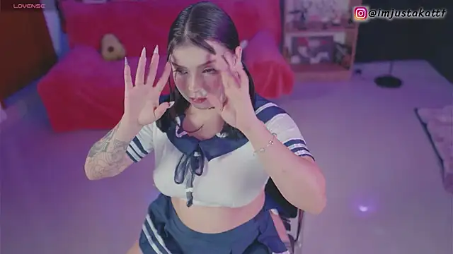 sensualkattt online show from November 4, 1:32 pm