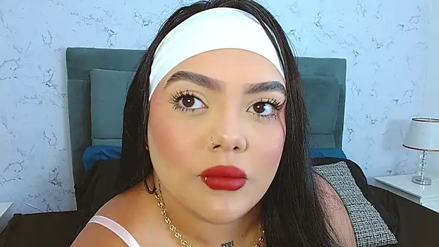 Brhiana Williamms online show from April 7, 1:00 pm