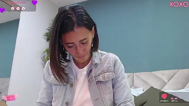 Snapshot of SharisWillian chatting on September 25, 3:43 am SharisWillian online show from September 25, 3:43 am