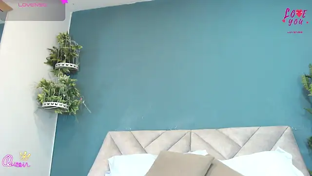 Snapshot of SharisWillian chatting on June 11, 3:48 am SharisWillian online show from June 11, 3:48 am