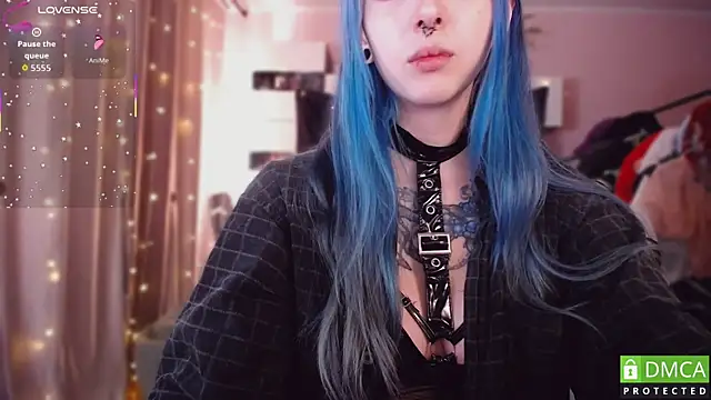 JustMeowGirl online show from January 19, 5:11 am