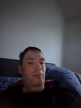 Snapshot of Schnubby1 chatting on February 23, 4:15 pm Schnubby1 online show from February 23, 4:15 pm