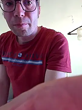 Snapshot of Schnubby1 chatting on April 28, 12:54 pm Schnubby1 online show from April 28, 12:54 pm