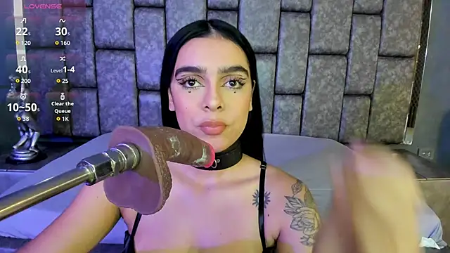 Foxy Assh  online show from April 15, 5:03 am