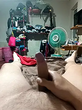 Aledw9 online show from February 17, 5:48 am