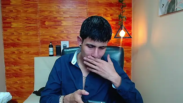 Snapshot of Bastiaan_28 chatting on January 9, 1:08 am Bastiaan 28 online show from January 9, 1:08 am