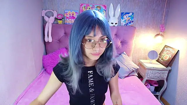 Snapshot of charlottemoonxz chatting on February 8, 7:06 pm charlottemoonxz online show from February 8, 7:06 pm