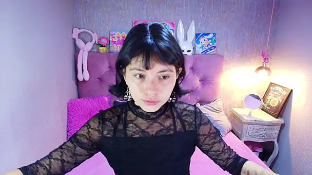 Snapshot of charlottemoonxz chatting on February 18, 5:09 pm charlottemoonxz online show from February 18, 5:09 pm