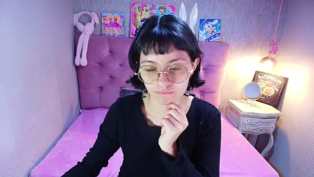 charlottemoonxz online show from March 17, 6:44 pm