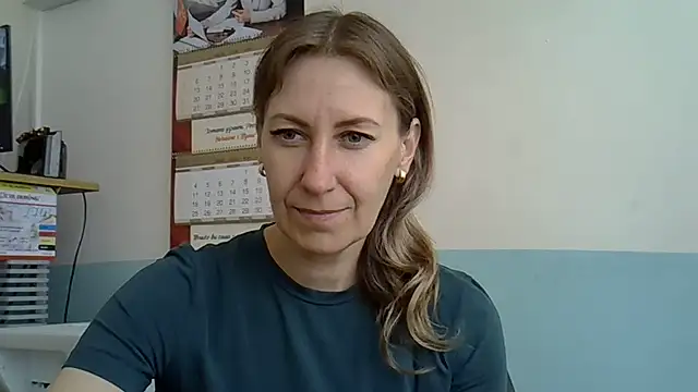 Snapshot of AshleyXHoney chatting on July 8, 11:15 am AshleyXHoney online show from July 8, 11:15 am