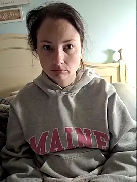 MilfyMrsRobinson online show from March 19, 11:06 am