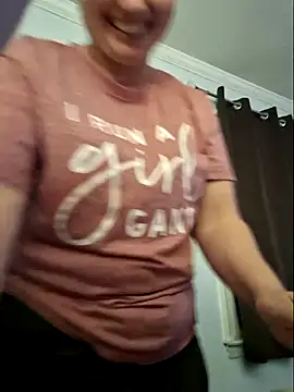 Snapshot of MilfyMrsRobinson chatting on February 14, 1:02 am MilfyMrsRobinson online show from February 14, 1:02 am