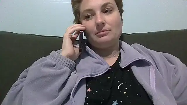 Snapshot of MilfyMrsRobinson chatting on March 13, 11:17 am MilfyMrsRobinson online show from March 13, 11:17 am