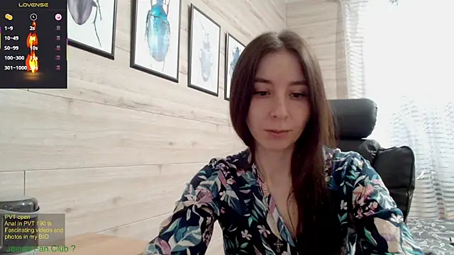 Snapshot of Wowpornoo chatting on March 19, 8:34 am Wowpornoo online show from March 19, 8:34 am
