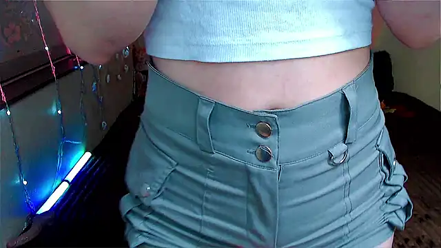 LizaSenri online show from October 4, 7:06 am