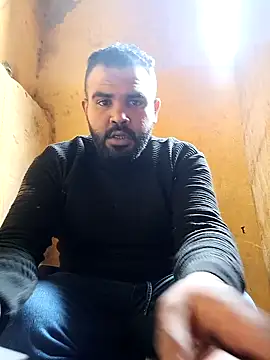 Snapshot of ListedLoin chatting on January 19, 11:45 am ListedLoin online show from January 19, 11:45 am