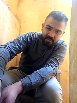 Snapshot of ListedLoin chatting on January 27, 9:23 am ListedLoin online show from January 27, 9:23 am