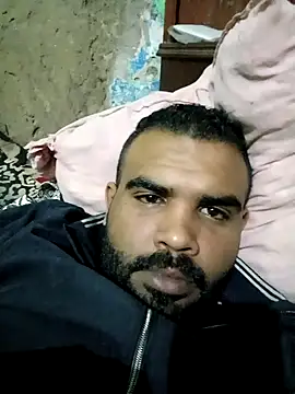 Snapshot of ListedLoin chatting on February 1, 7:02 pm ListedLoin online show from February 1, 7:02 pm