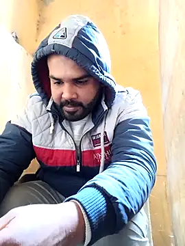 Snapshot of ListedLoin chatting on February 11, 8:26 am ListedLoin online show from February 11, 8:26 am