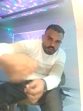 Snapshot of ListedLoin chatting on March 7, 12:45 pm ListedLoin online show from March 7, 12:45 pm