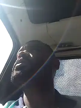 Snapshot of ListedLoin chatting on October 8, 8:23 am ListedLoin online show from October 8, 8:23 am