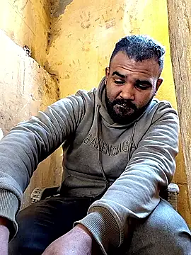 ListedLoin online show from January 18, 9:35 am