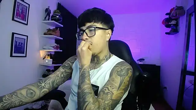 Snapshot of jung_dragon chatting on January 18, 1:20 am jung dragon online show from January 18, 1:20 am