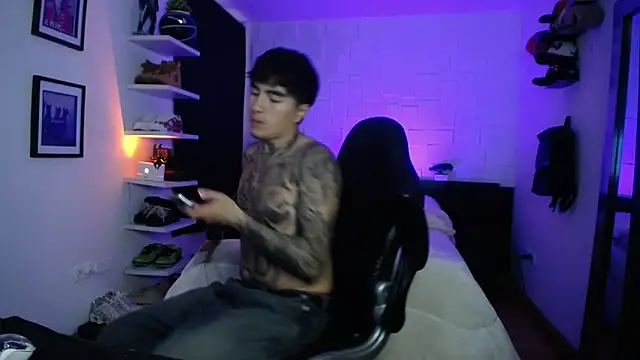 Snapshot of jung_dragon chatting on March 2, 10:05 pm jung dragon online show from March 2, 10:05 pm