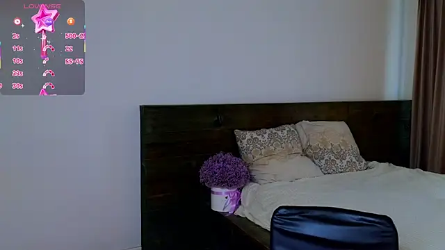 JessicaCartier online show from April 4, 4:33 am