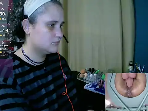 lolalicious 758 online show from May 17, 11:01 pm