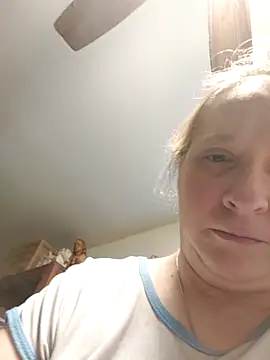 Snapshot of Icedcoffee2024 chatting on March 22, 12:35 pm Icedcoffee2024 online show from March 22, 12:35 pm