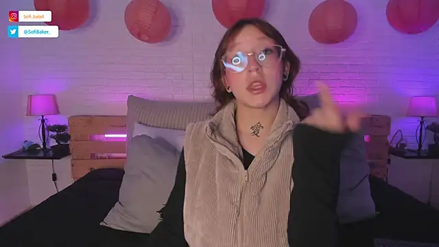 sofi bakerr online show from March 1, 11:39 am