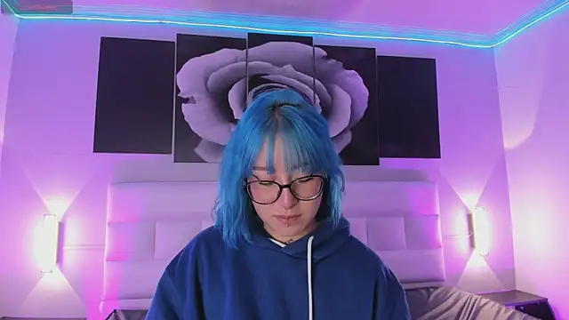 sofi bakerr online show from September 11, 11:32 am