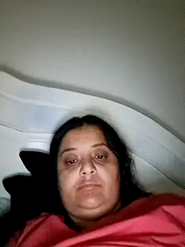 sarahhh1987 online show from November 19, 6:30 pm