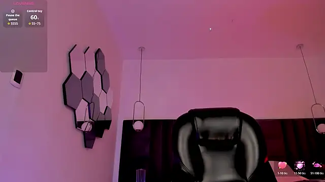 ViolettHansson online show from February 4, 6:25 pm