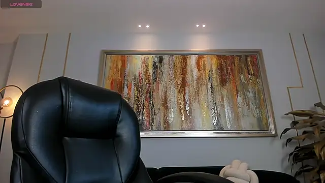 AliceHarper  online show from April 13, 10:04 pm