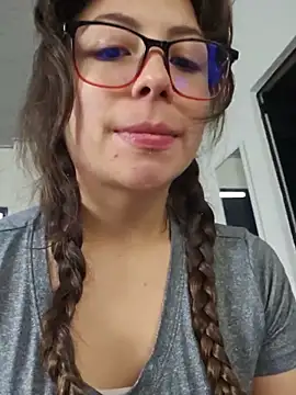 mmmVirginia online show from May 29, 12:36 pm