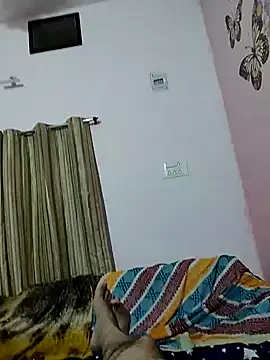 Snapshot of roadtucker123 chatting on February 26, 4:35 pm roadtucker123 online show from February 26, 4:35 pm