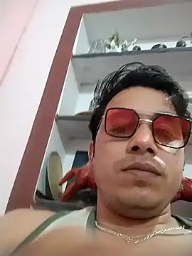 Snapshot of roadtucker123 chatting on February 8, 12:08 pm roadtucker123 online show from February 8, 12:08 pm