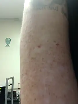 Snapshot of PhatAss_Kummmilla chatting on February 20, 11:32 am PhatAss Kummmilla online show from February 20, 11:32 am