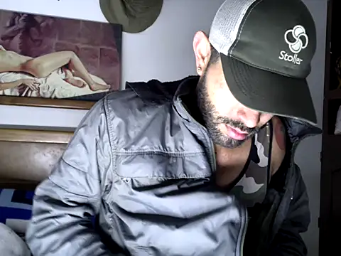 Snapshot of hideonbush051 chatting on September 26, 11:58 am hideonbush051 online show from September 26, 11:58 am