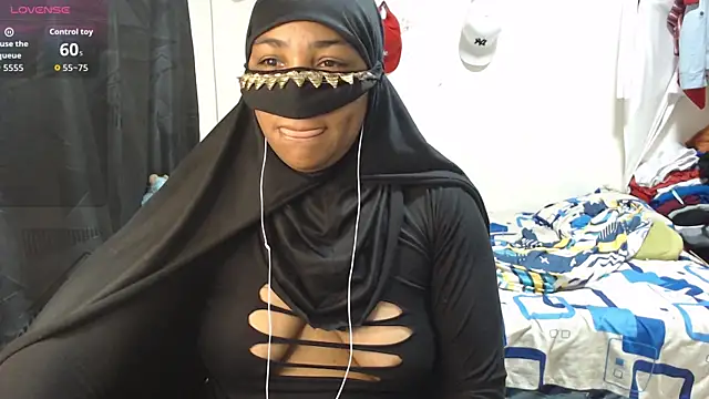 Aaliyah brown online show from November 12, 8:15 am