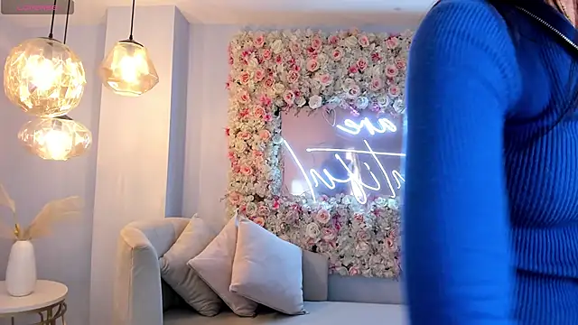 AnaisNin online show from February 19, 11:06 am